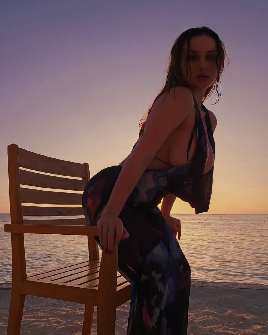 Sexy girl Miranda Faith nude in Lianyungang