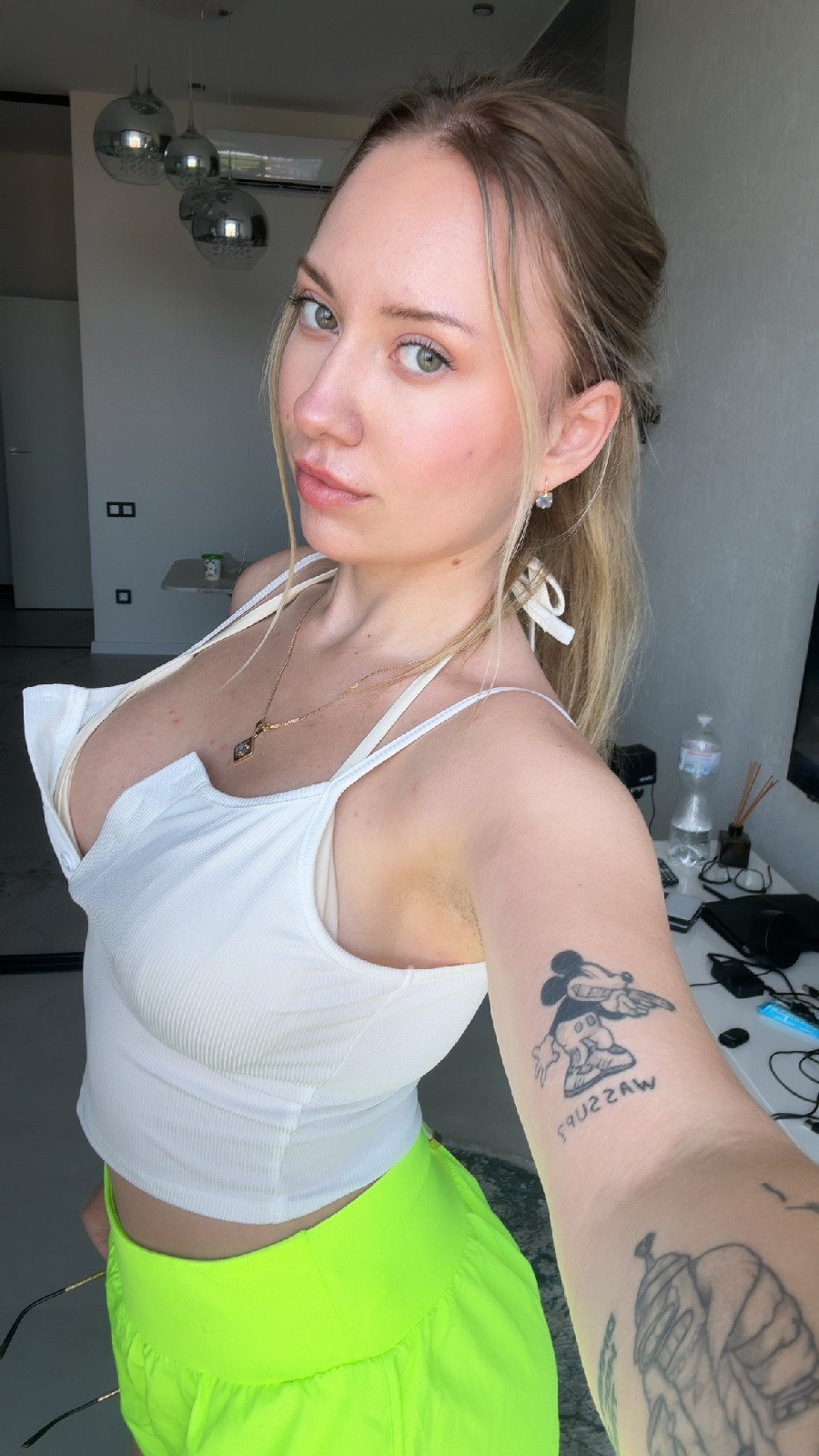 KateV in her underwear in Lianyungang