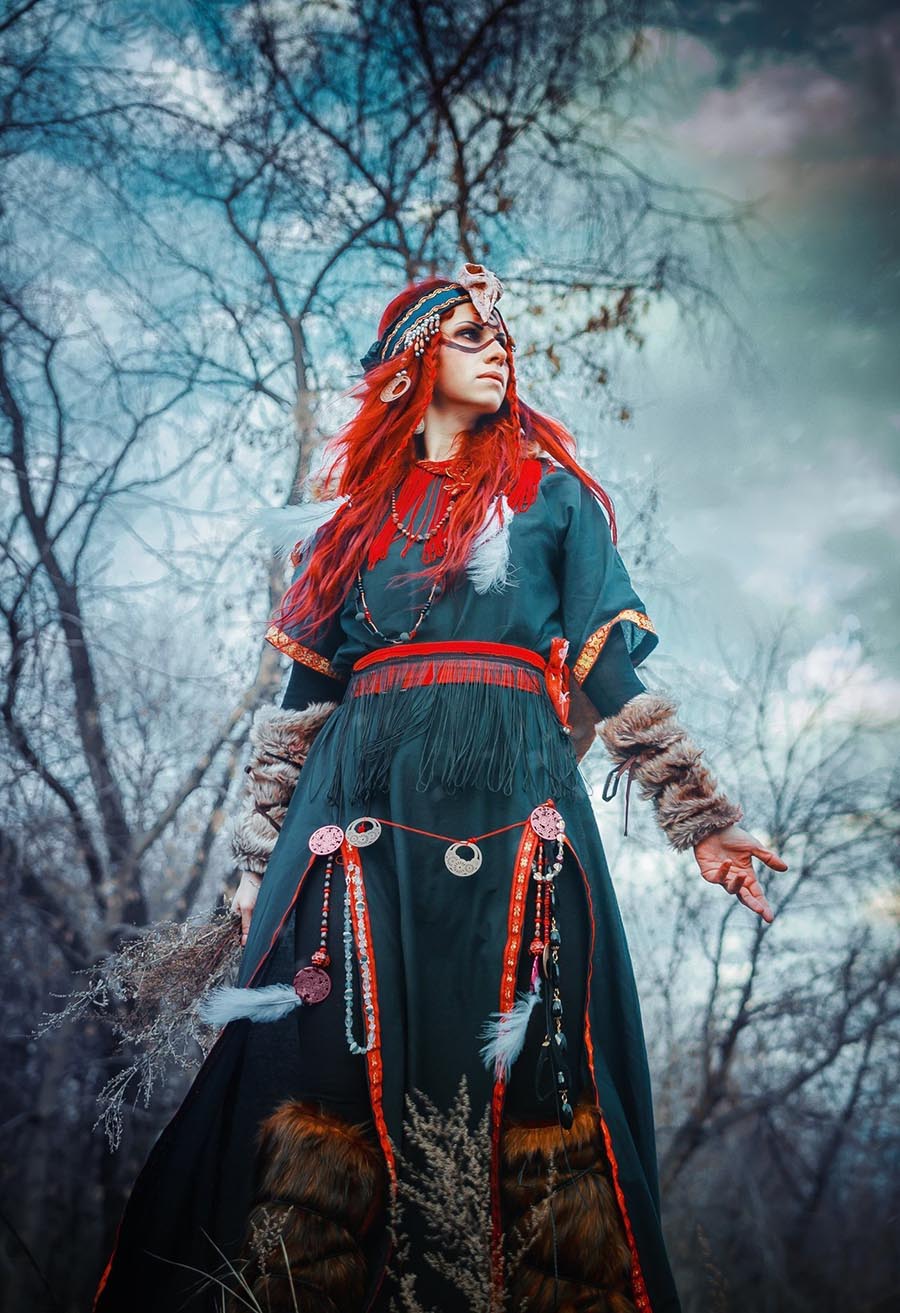 Girls in Slavic costumes underwear in Lianyungang